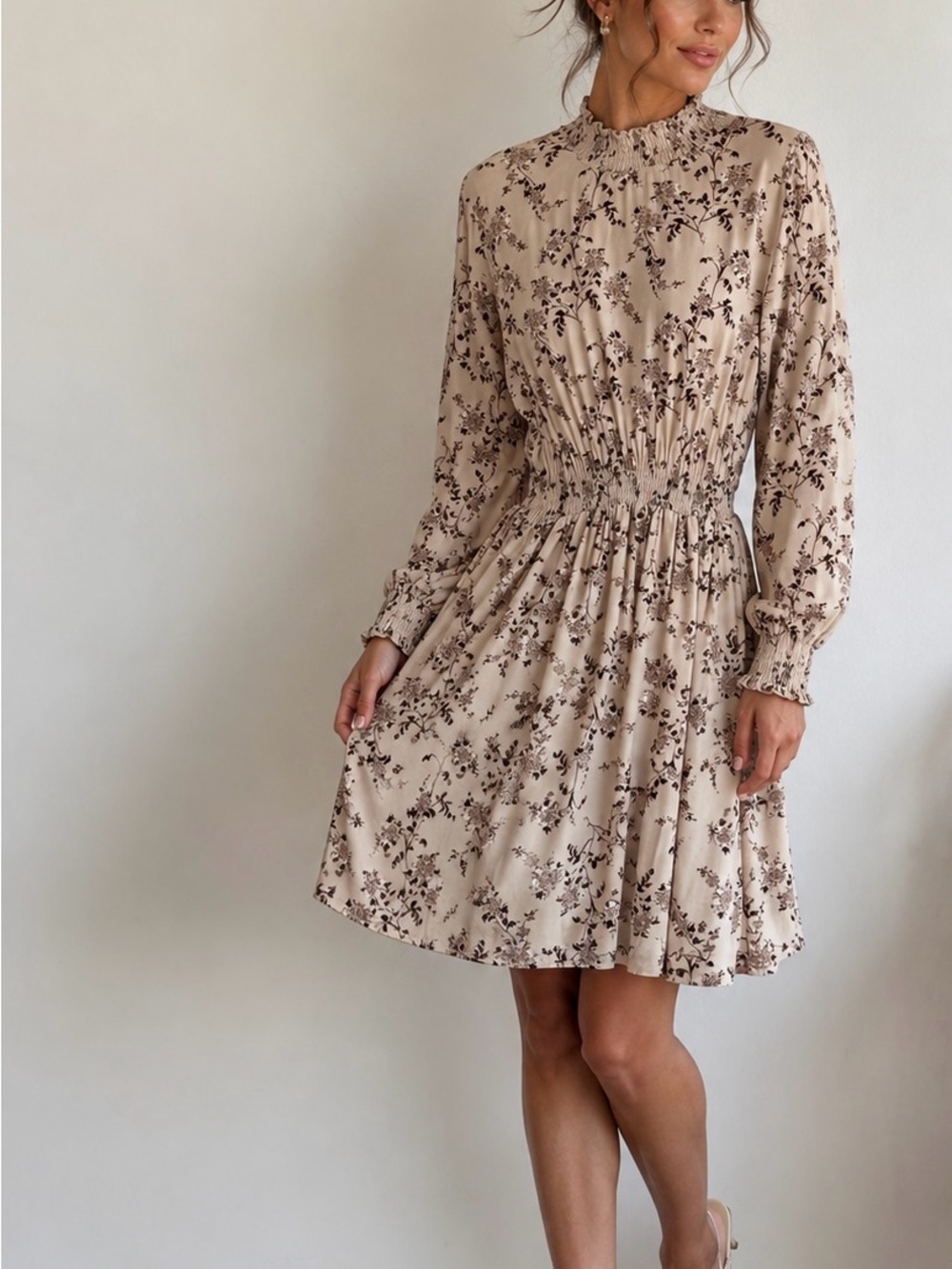 Streetwear Society Beige Floral Long-Sleeve Smocked Dress